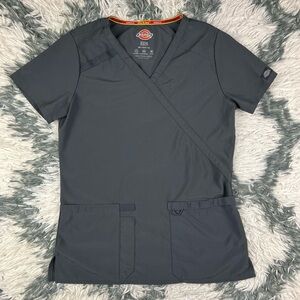 Dickies Women's Gray Short Sleeve Scrub Top Size XS 2-Pocket